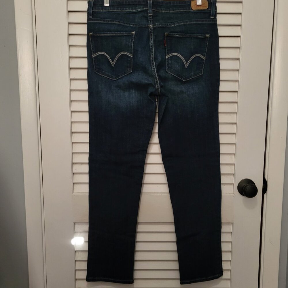 Levi's Women's Jeans Original Mid-Rise Skinny in size 14 Regular- fits like a 12